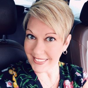 Meet your Posher, Dayna